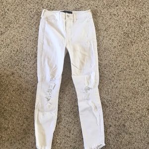 White hollister crop jeans - high rise